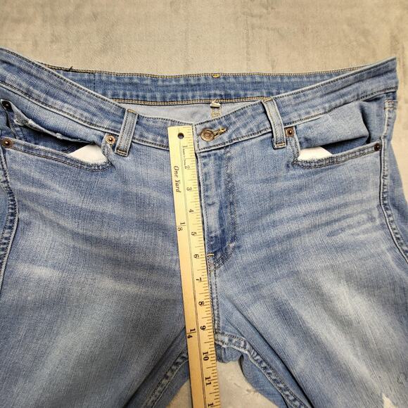Levi's Jeans Womens 33 Light Wash Slim Stretch Distressed Denim 5 Pocket Zip Fly - Picture 8 of 11